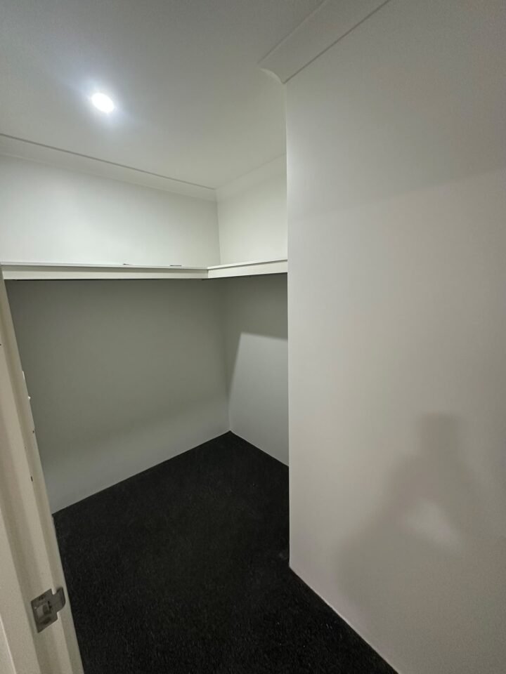 Patching Cracks, Holes & Minor Wall Damage